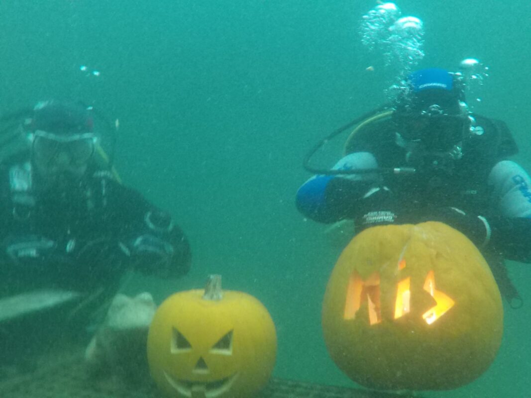 Halloween pod wodą